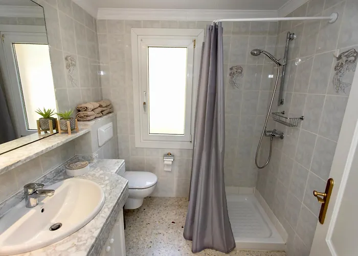 Вилла The Alou 1 - Jacuzzi - Bbq - Garden - Pool Дения